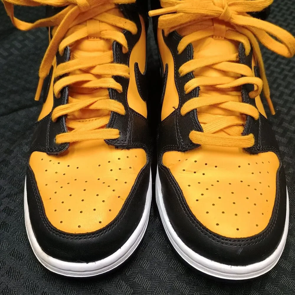 Nike Reverse Goldenrod DD1399-700 Size 10 Mens Used No Box